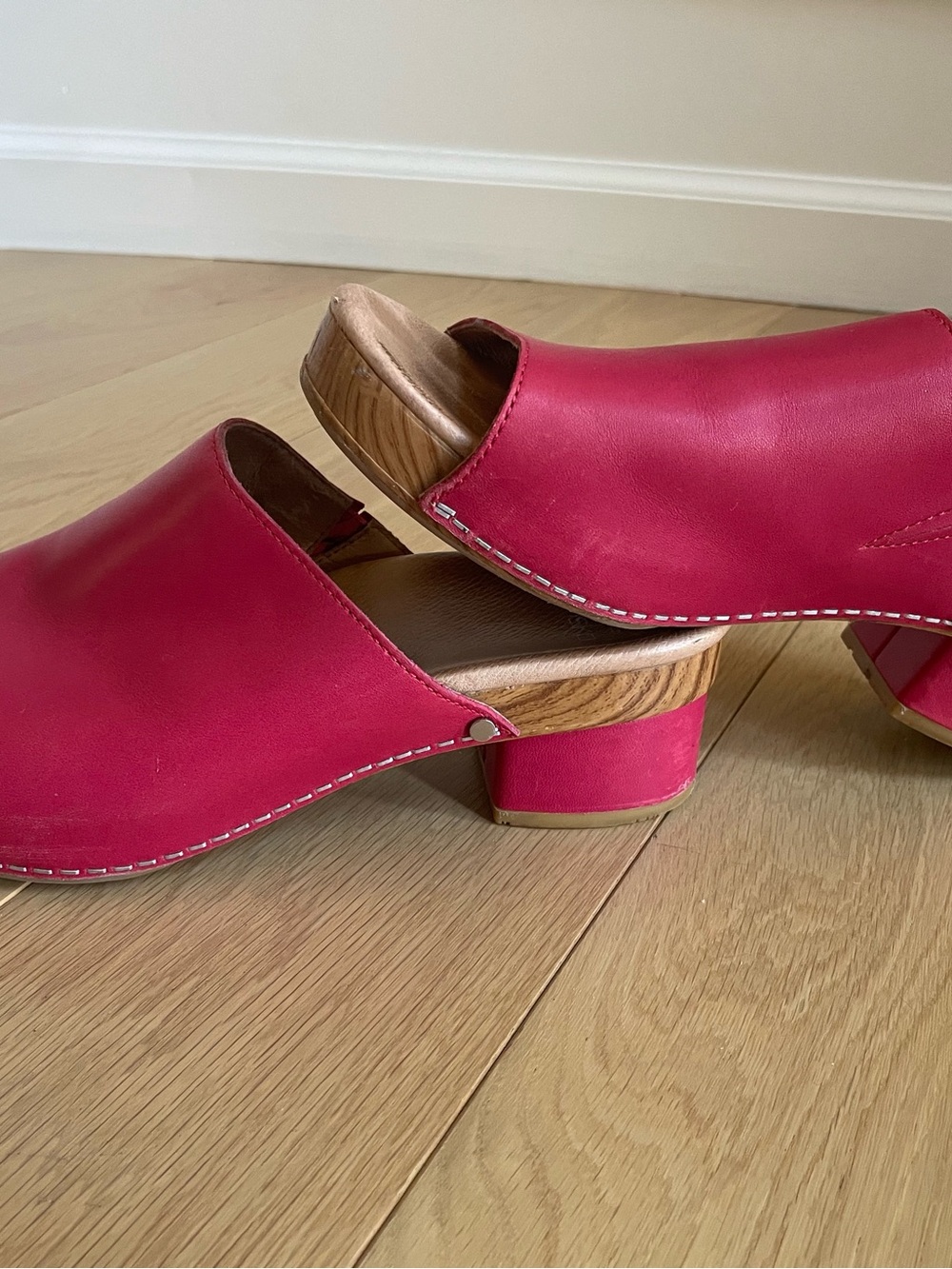 Dansko Maci Raspberry Red Open-Toe Clogs, 39 - Picture 3 of 4